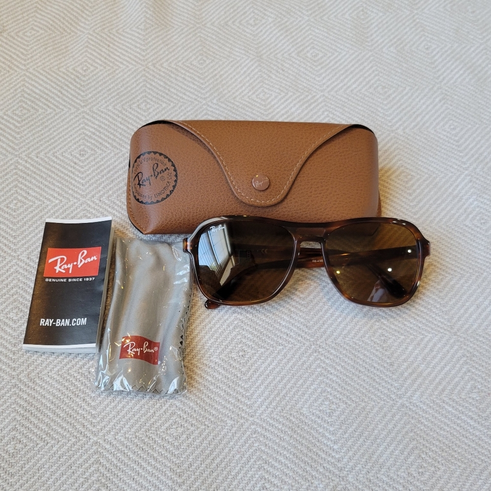 NWT Men's Rayban Sunglasses